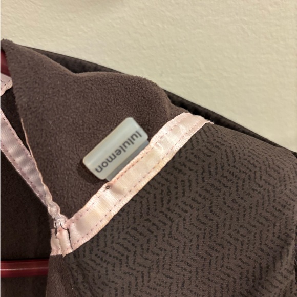 Lululemon Jacket - Picture 7 of 8